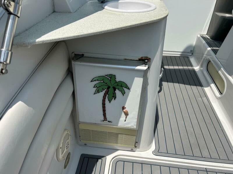 2001 Four Winns 328 Vista