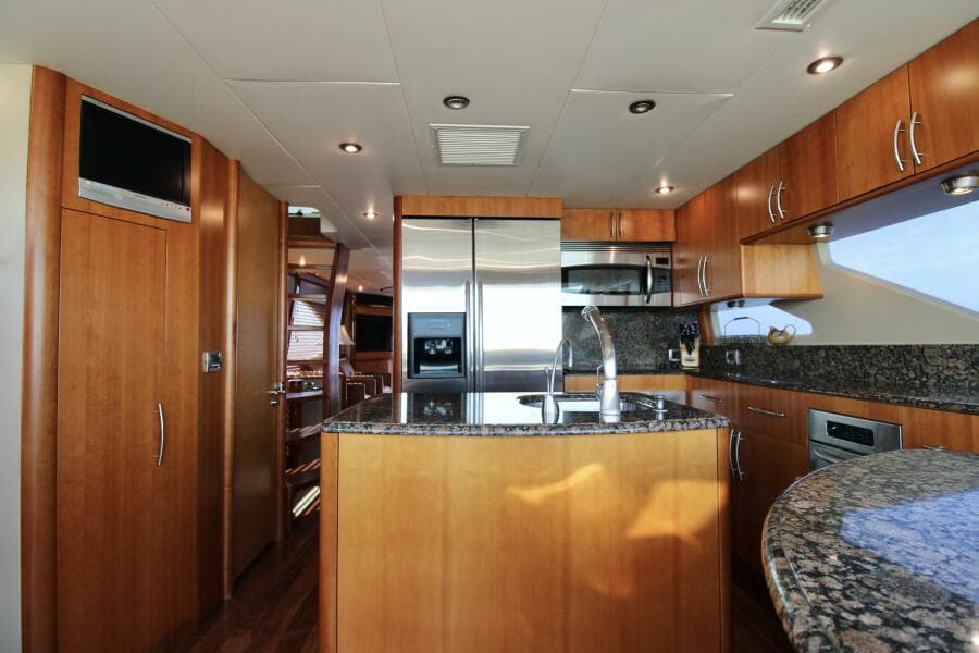 2007 Lazzara 74 Motor Yacht Kathleen