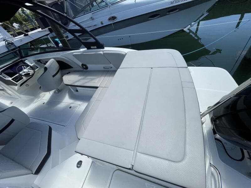 2023 Sea Ray SPX 230 Outboard