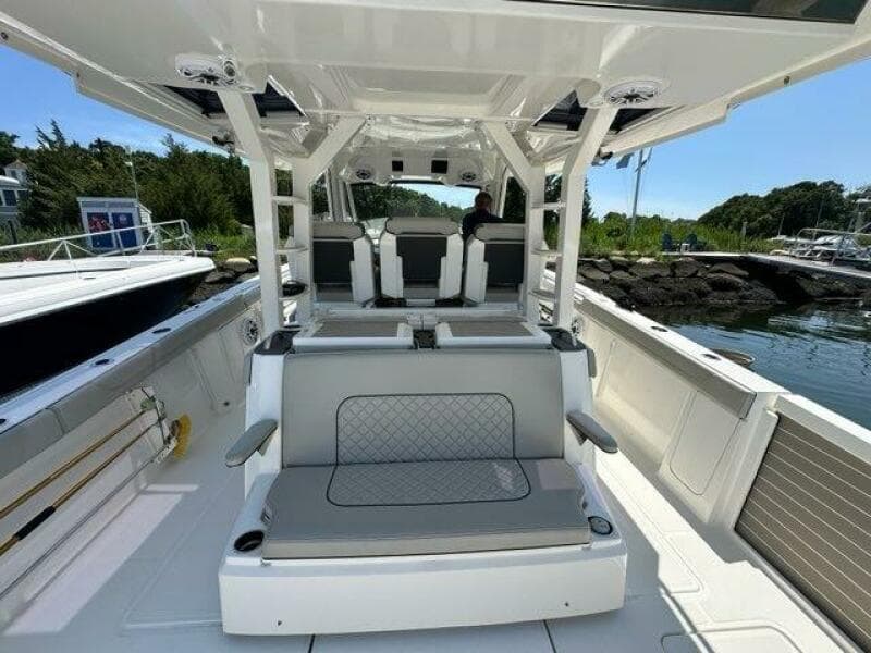 2021 Pursuit 428 Sport