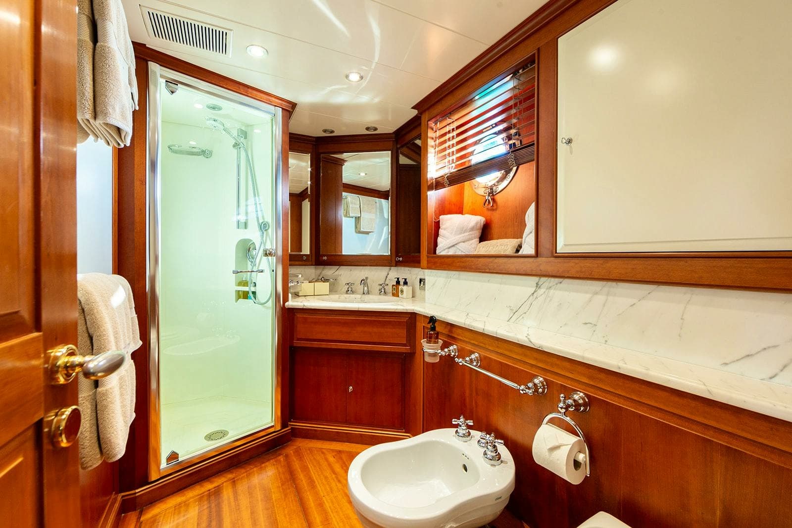 1996 Perini Navi Custom - Photo 22