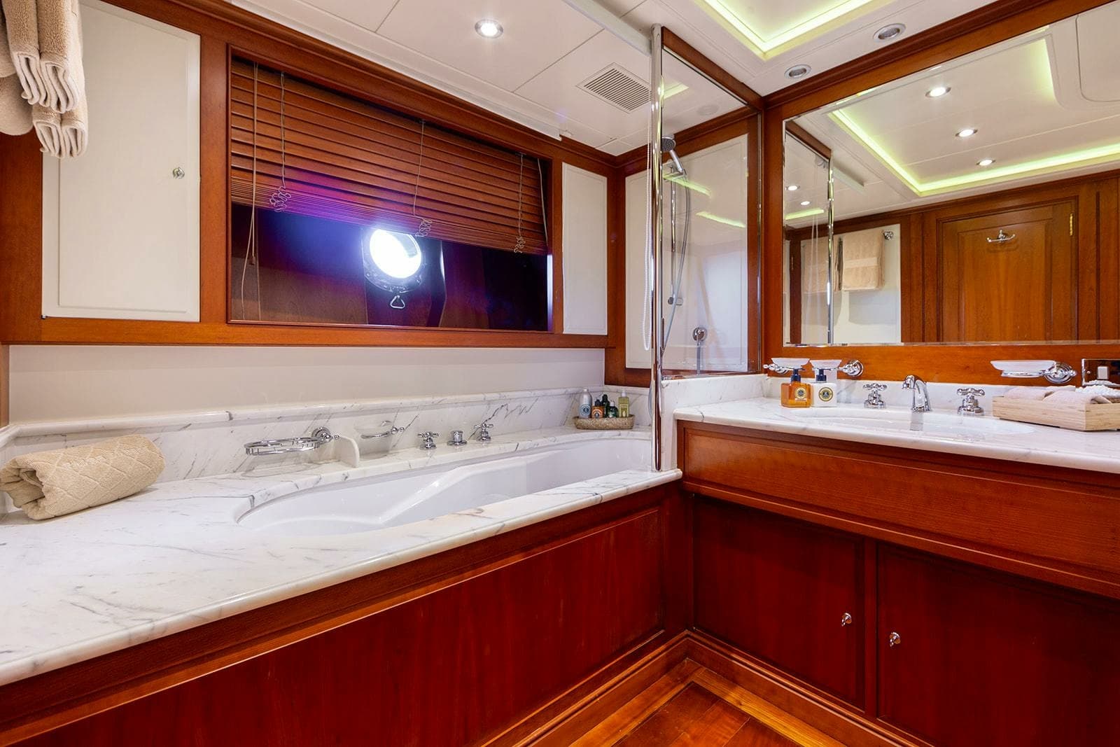 1996 Perini Navi Custom - Photo 13