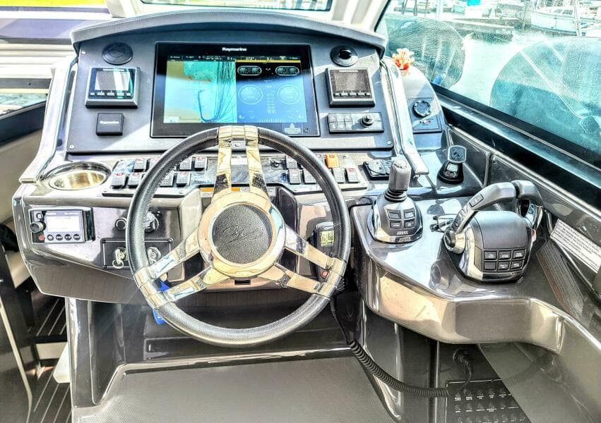 2017 Monterey 360 Sport Coupe