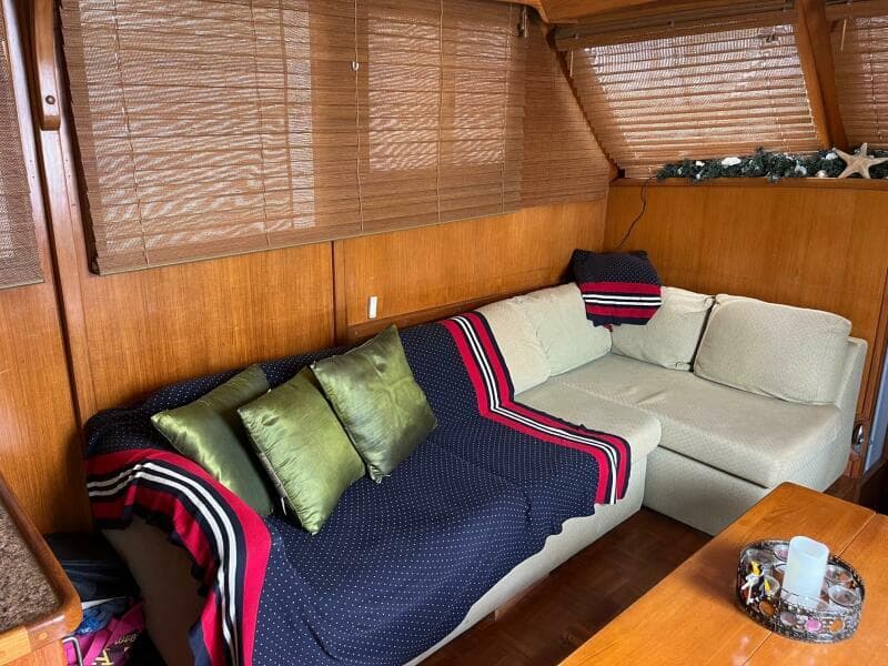 1988 CHB 46 Motor Yacht