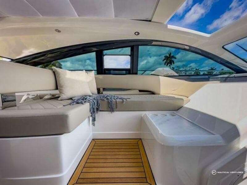 2023 Fairline 