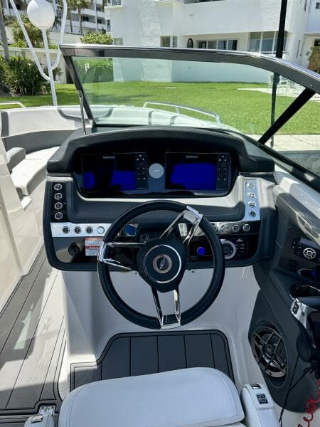 2022 Chaparral 267 SSX OB