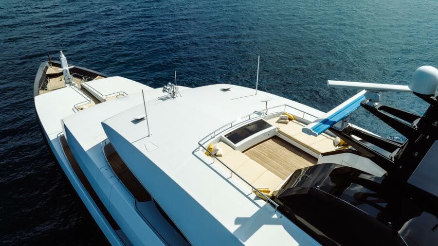 Loon 221' Sun Deck