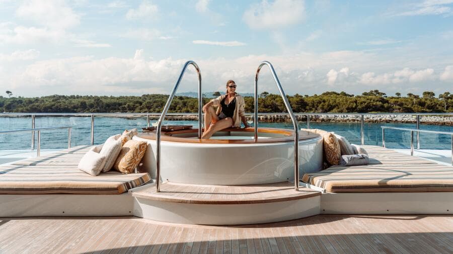 Loon 221' Bridge Deck Aft Jacuzzi and Lounge Area