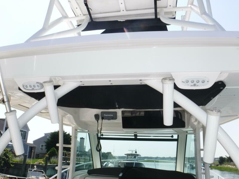 2014 Boston Whaler 370 Outrage