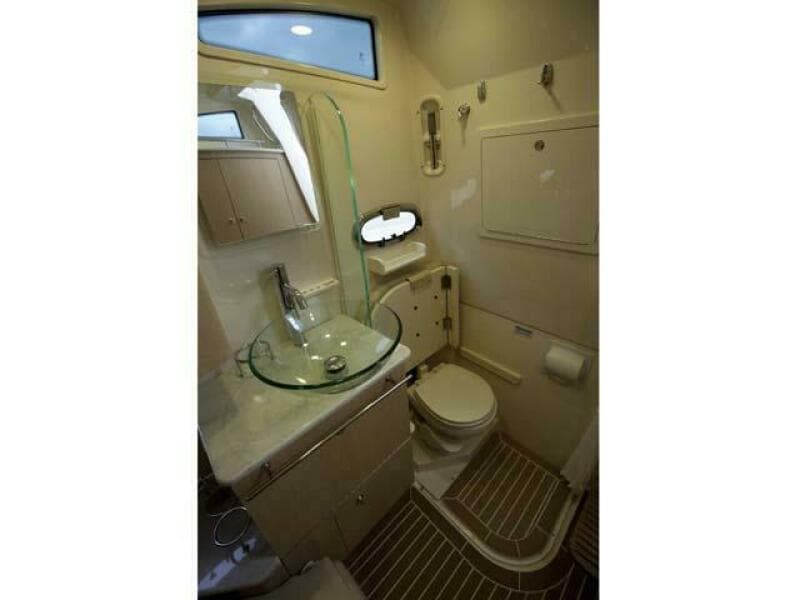 2014 Boston Whaler 370 Outrage