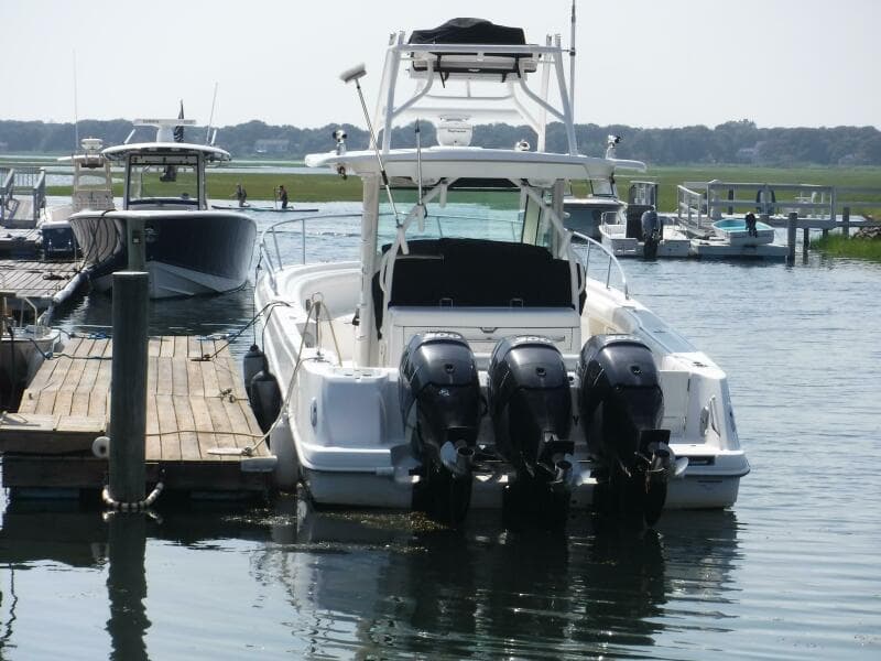 2014 Boston Whaler 370 Outrage
