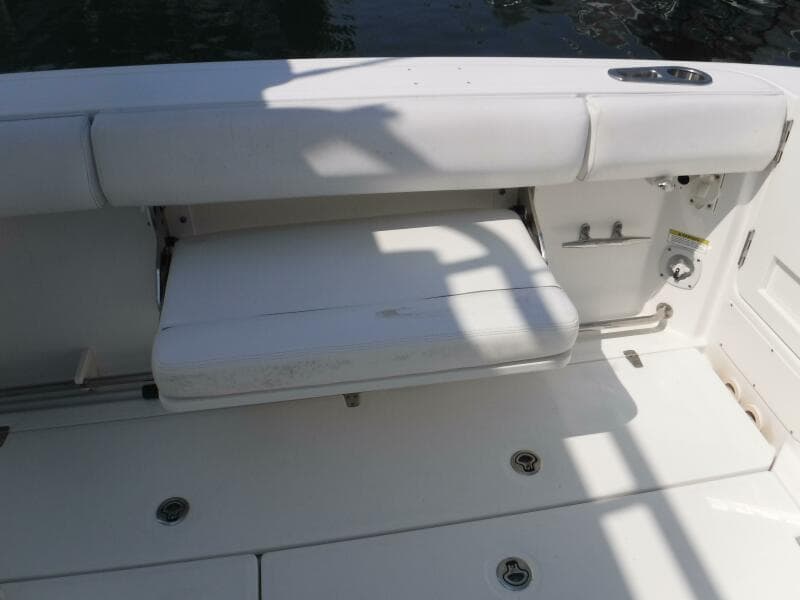 2014 Boston Whaler 370 Outrage