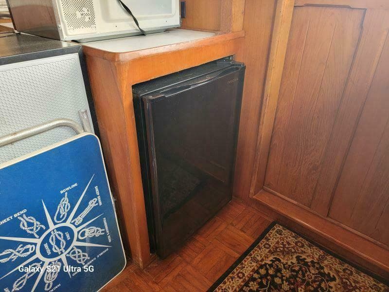 1987 Marine Trader Wide Body