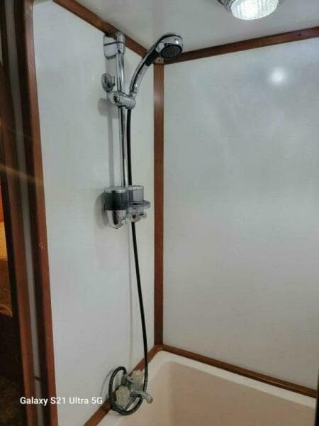 1987 Marine Trader Wide Body