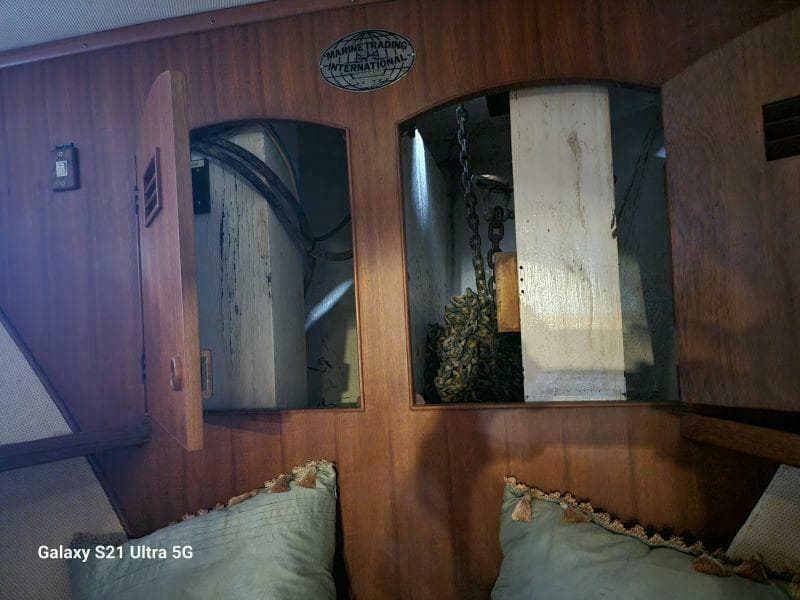 1987 Marine Trader Wide Body