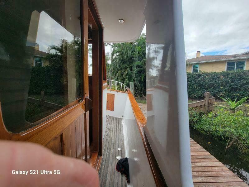 1987 Marine Trader Wide Body