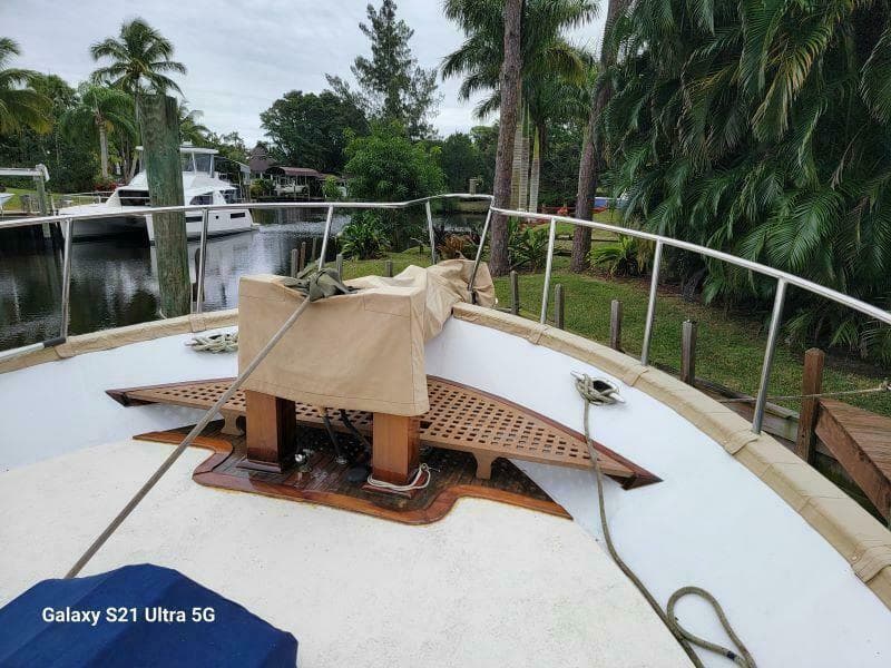 1987 Marine Trader Wide Body