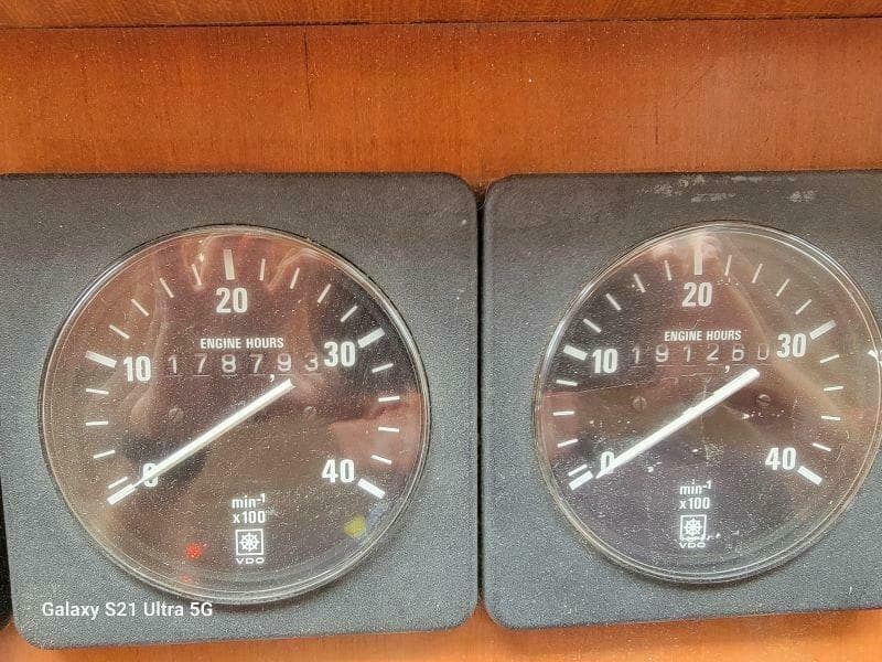 1987 Marine Trader Wide Body