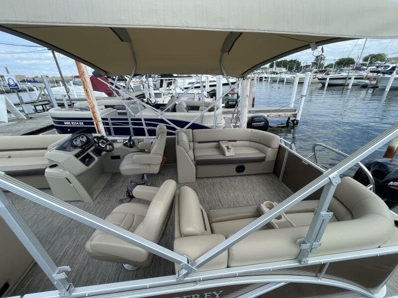 2024 Godfrey Sweetwater 2286 Split Bench