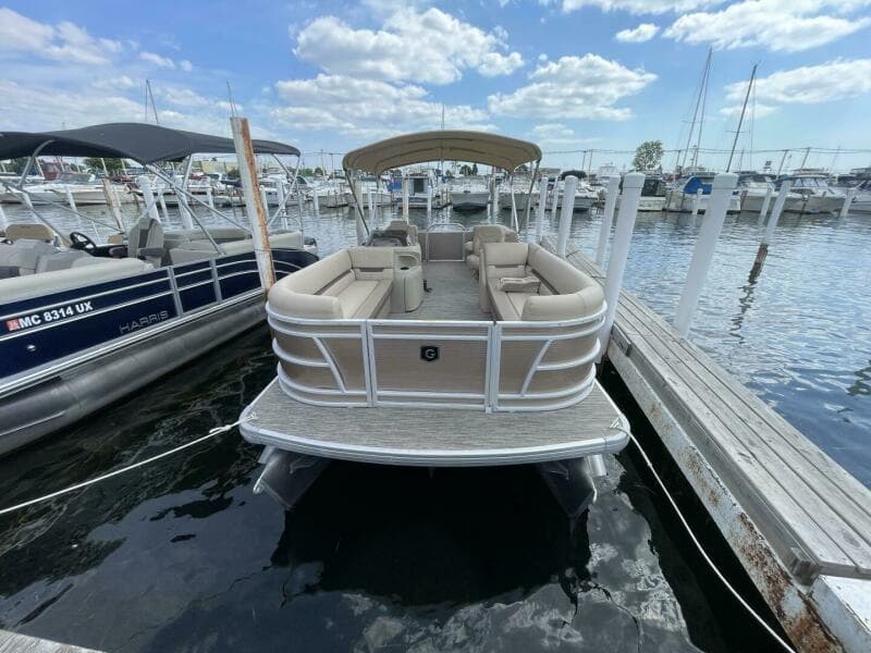 2024 Godfrey Sweetwater 2286 Split Bench