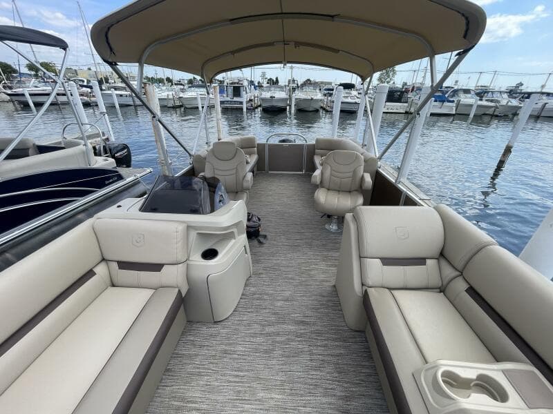 2024 Godfrey Sweetwater 2286 Split Bench