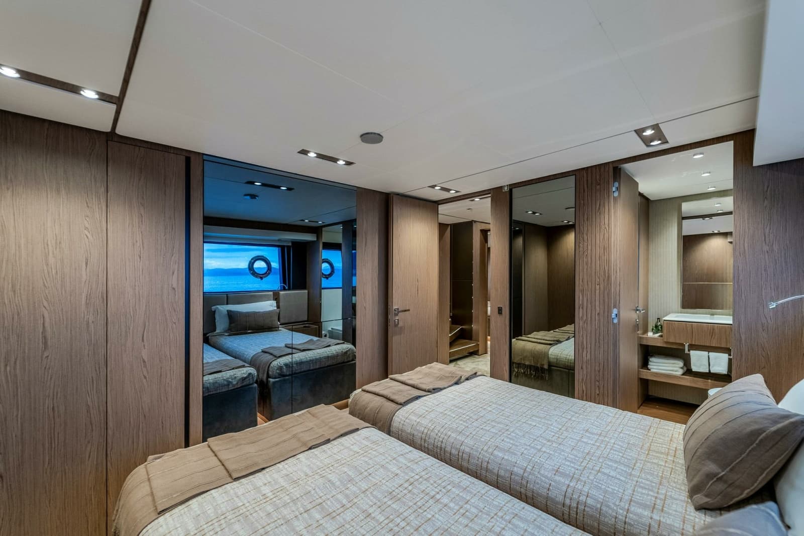 2023 Ferretti Yachts Ferretti 1000