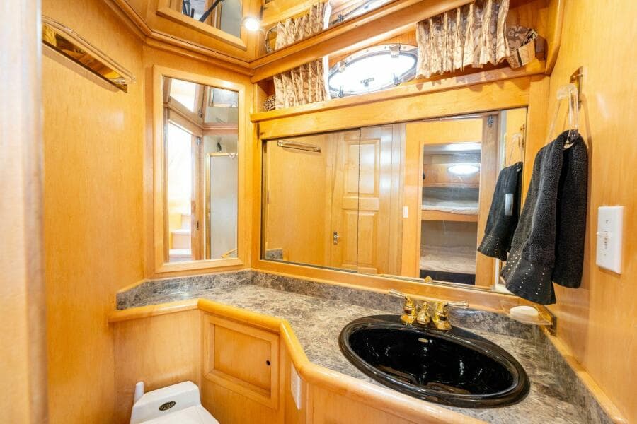 1997 Navigator Sundance 5600