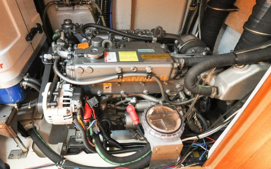 Hunter 45CC   Coralee   Offered For Sale723