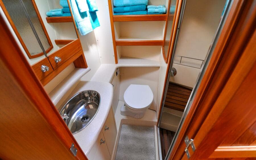 Hunter 45CC   Coralee   Offered For Sale706