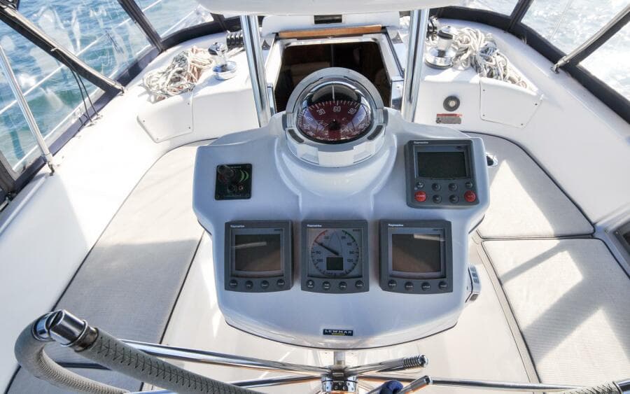 Hunter 45CC   Coralee   Offered For Sale612