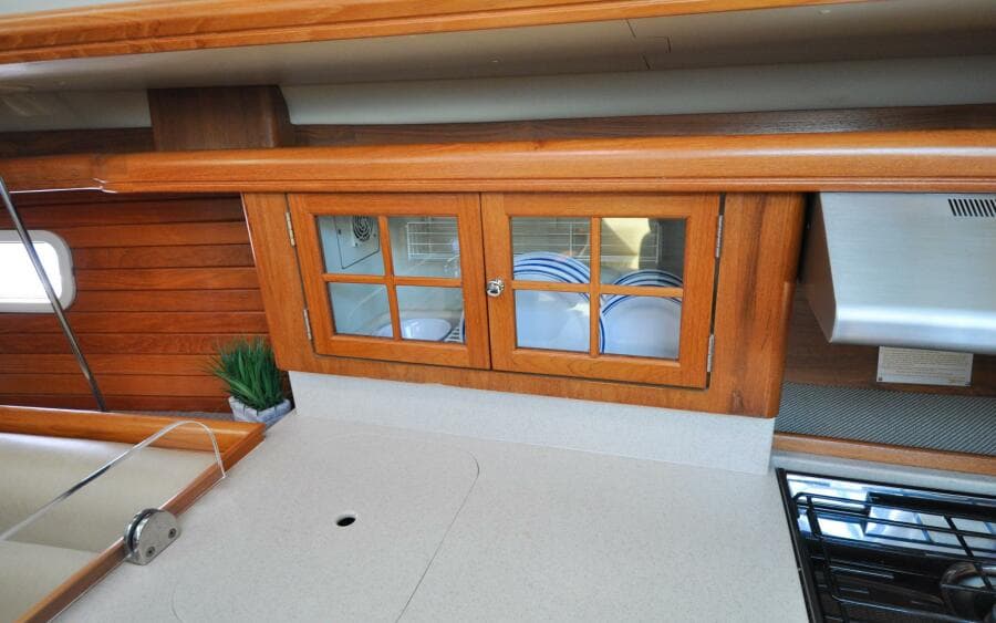 Hunter 45CC   Coralee   Offered For Sale678