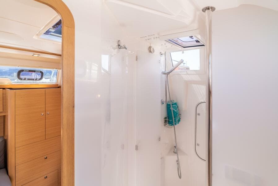 2018 Dufour GL 382 - Photo 20