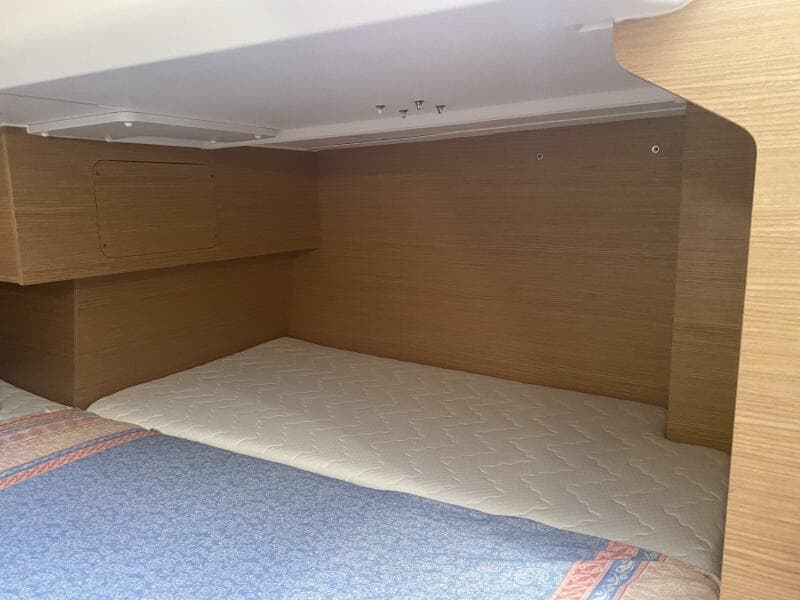 2018 Dufour GL 382 - Photo 43