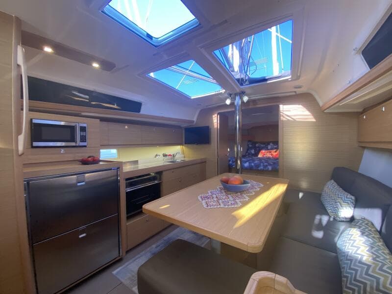 2018 Dufour GL 382 - Photo 34