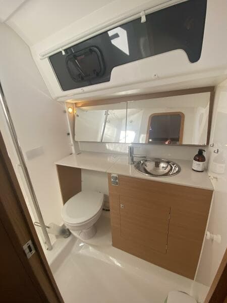 2018 Dufour GL 382 - Photo 48