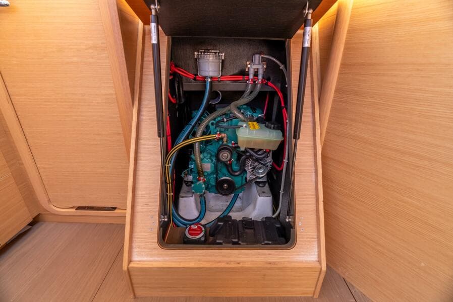 2018 Dufour GL 382 - Photo 25