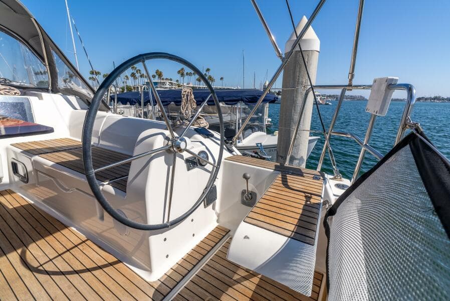 2018 Dufour GL 382 - Photo 16