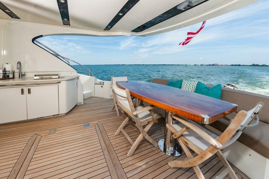 2013 Marquis 63 Sport Yacht