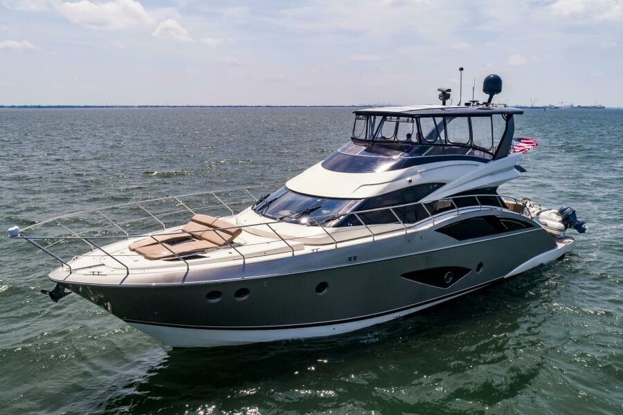 2013 Marquis 63 Sport Yacht
