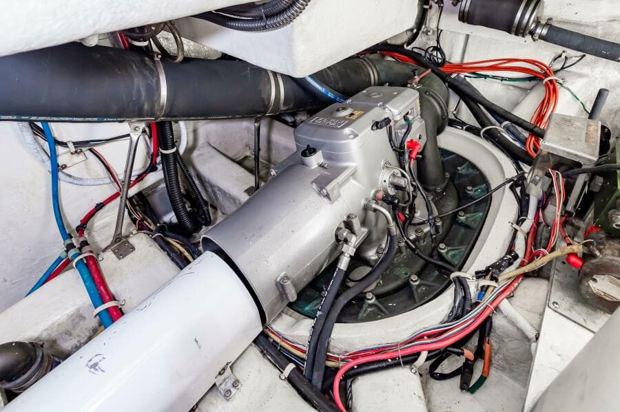 2013 Marquis 63 Sport Yacht