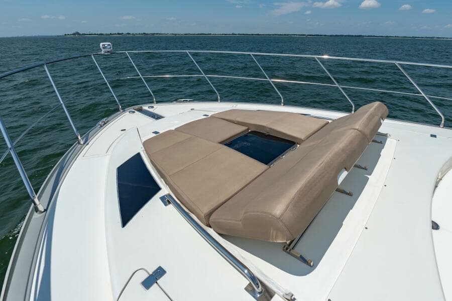 2013 Marquis 63 Sport Yacht