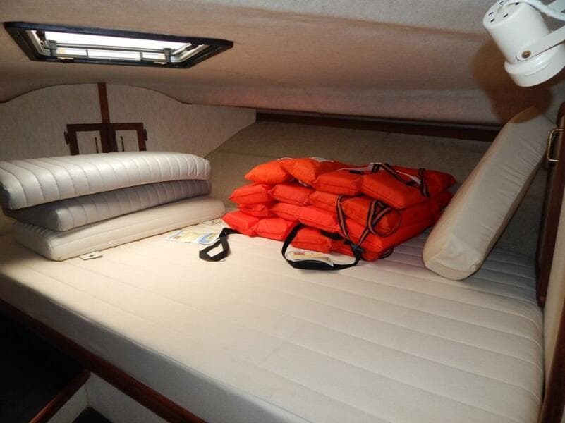 1983 Carver Mariner 2897