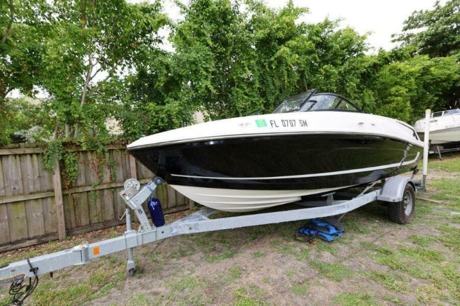 2019 Bayliner VR5 Bowrider OB