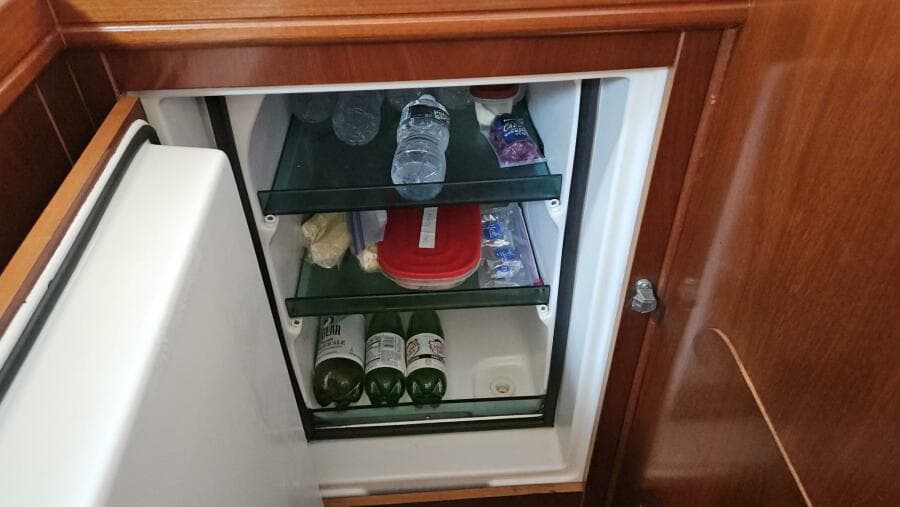 2002 Beneteau Limited Edition 411