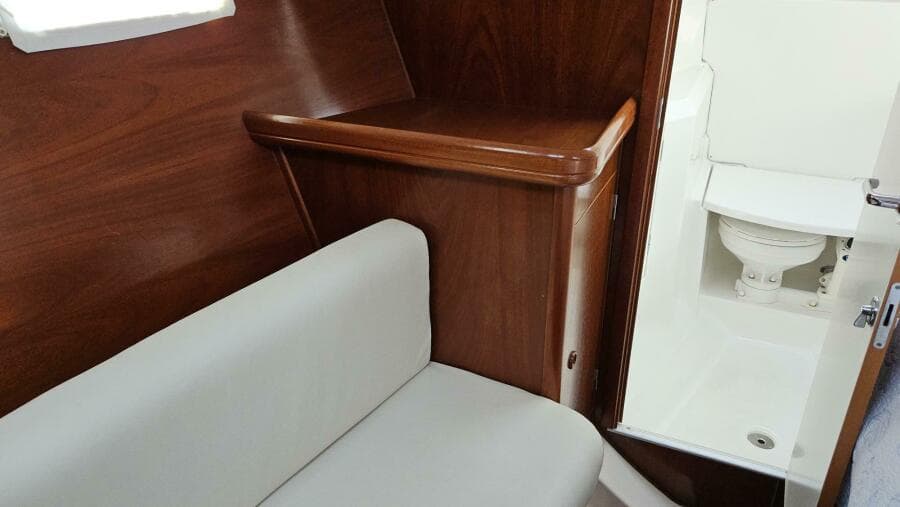 2002 Beneteau Limited Edition 411