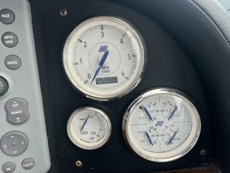 2008 Four Winns V338