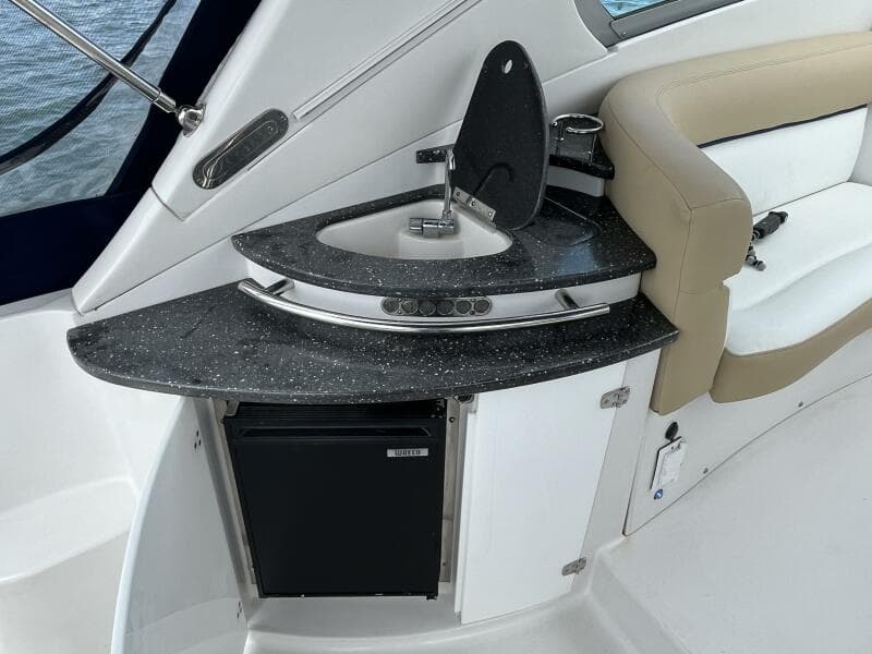 2008 Four Winns V338