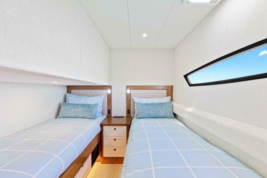 2021 Valder Yachts Power Cat