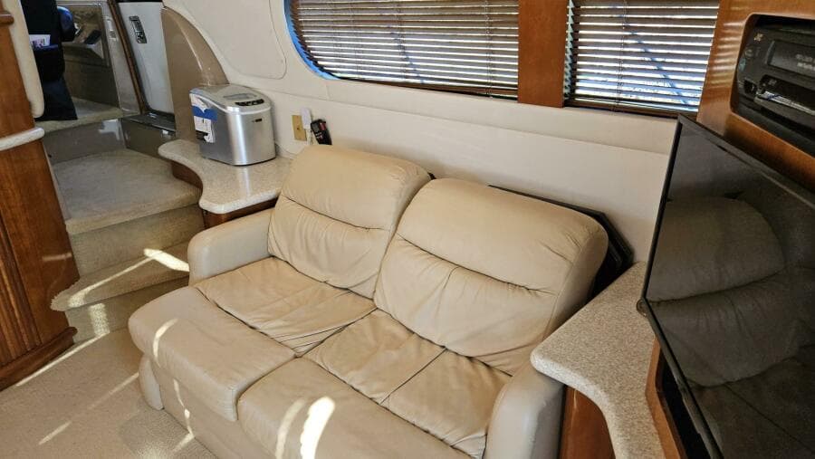 2000 Carver 450 Voyager