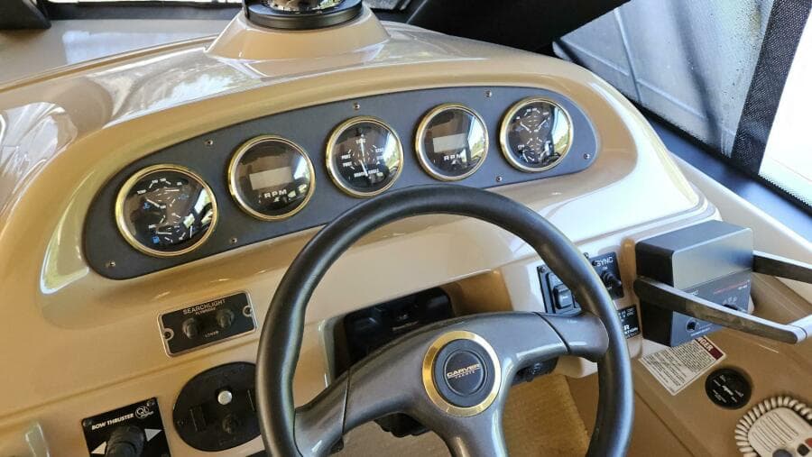 2000 Carver 450 Voyager